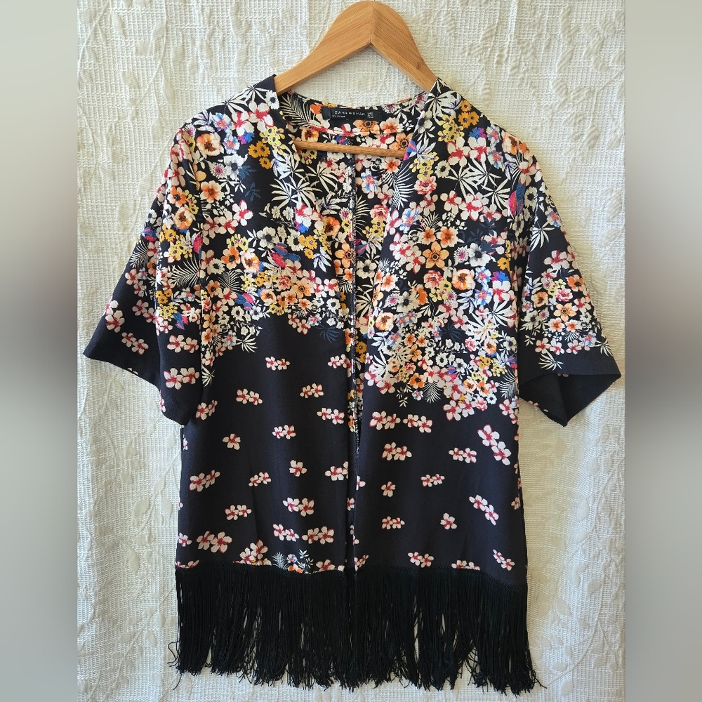 Zara Floral Kimono , Size M